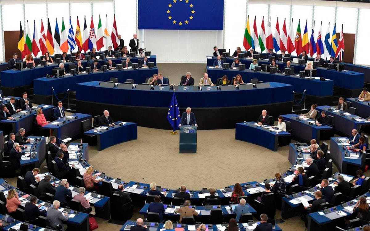 prohibicion camiones autobuses combustion union europea-portada