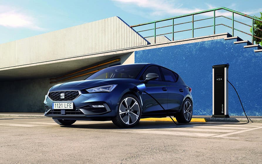 seat-leon-e-hybrid-1