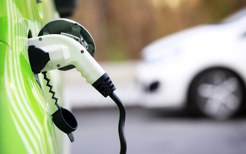 Japón y China establecerán un estándar de carga común para coches eléctricos.