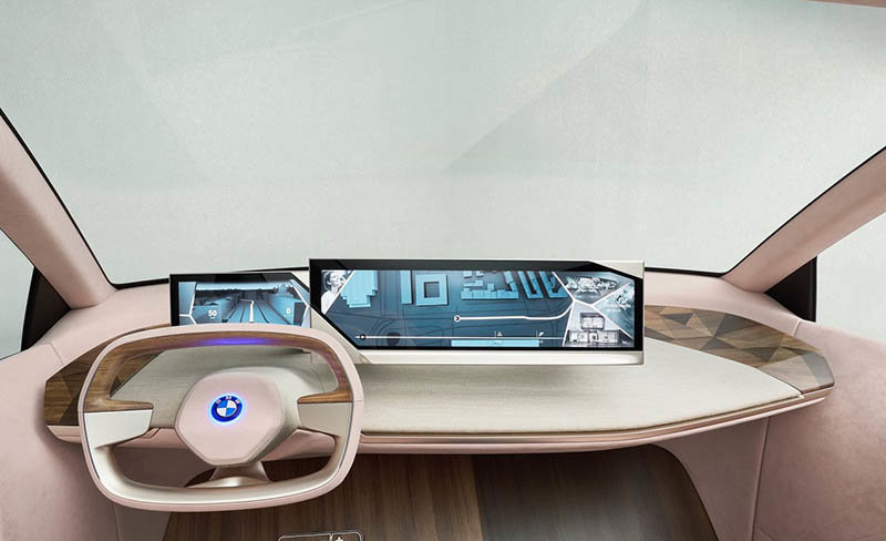 Las imágenes se muestran de forma holográfica en el parabrisas del BMW iNext