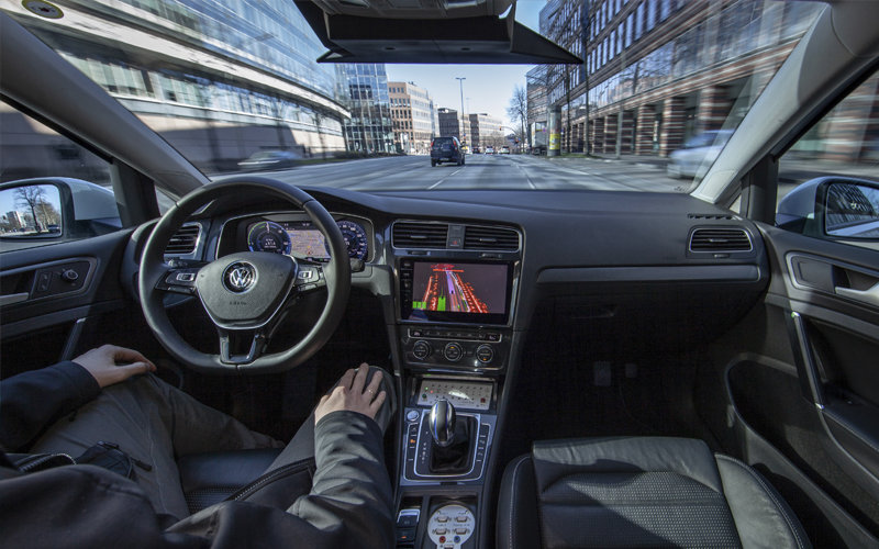 Volkswagen inicia pruebas de conducción autónoma en Hamburgo con cinco unidades del e-Golf.