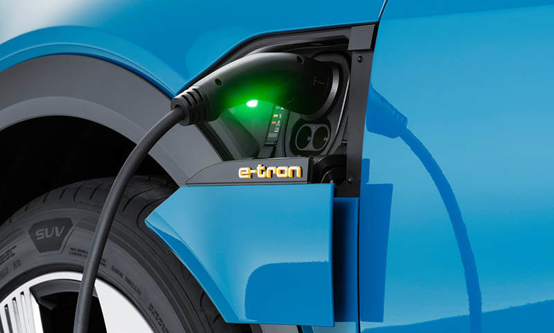 El Audi e-tron es capaz de cargar hasta el 80% de su batería a 150 kW