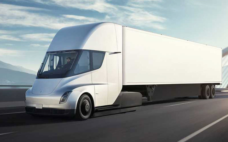 Tesla entregará sus primeros camiones eléctricos Semi en el segundo trimestre del año