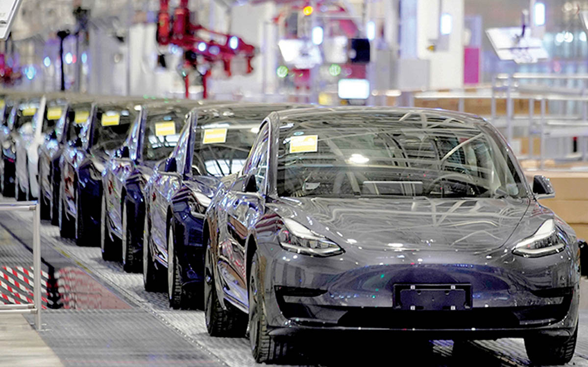 Tesla aumentará la producción en China hasta los 550.000 coches en 2021 thumbnail