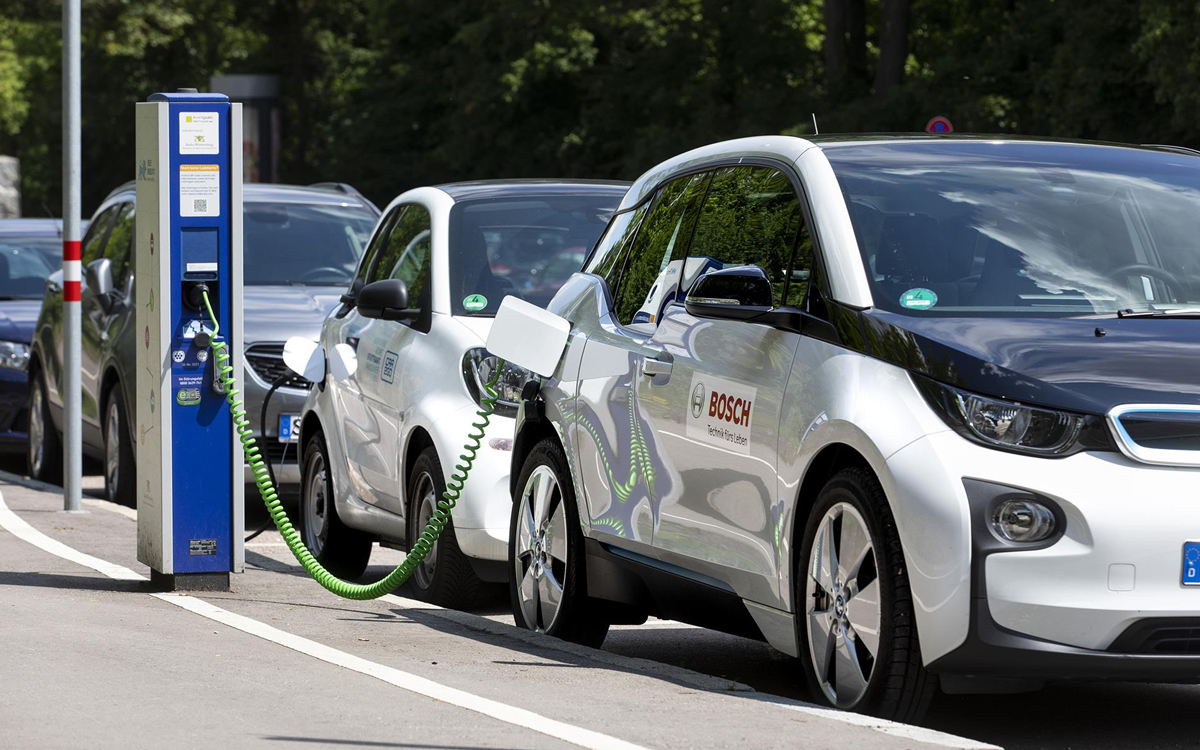 La red de recarga de coches eléctricos de Bosch cerrará 2020 con hasta 200.000 puntos en Europa.