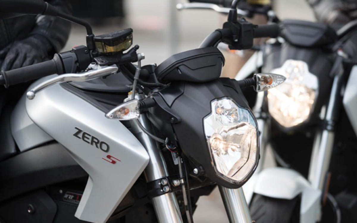 Zero Motorcycles está preparando dos nuevas motocicletas eléctricas: Zero DSR/X y Zero FX/E thumbnail