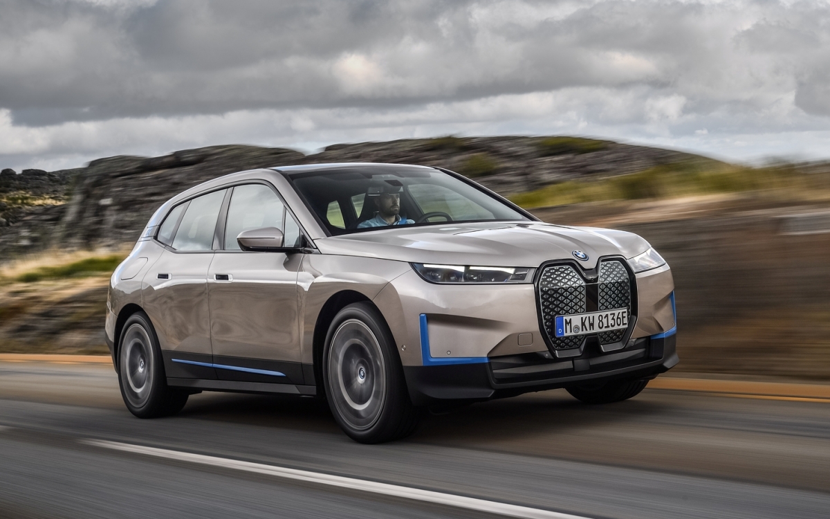 BMW iX 2022: un nuevo SUV eléctrico con 600 km de autonomía y un diseño arriesgado thumbnail