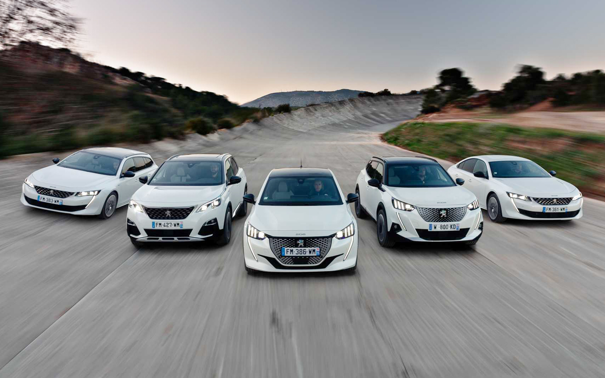 Peugeot lidera el mercado de vehículos eléctricos e híbridos enchufables en España