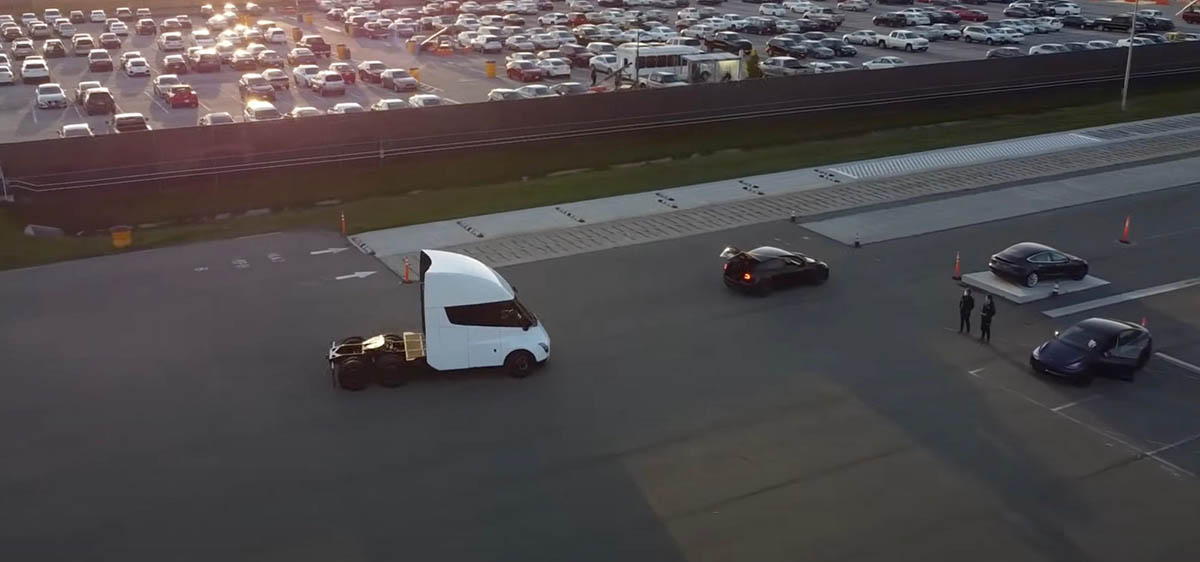 Nuevo prototipo Tesla Semi-interior