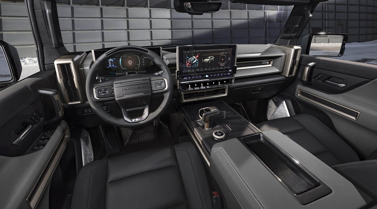 interior General Motors Hummer EV electrico SUV