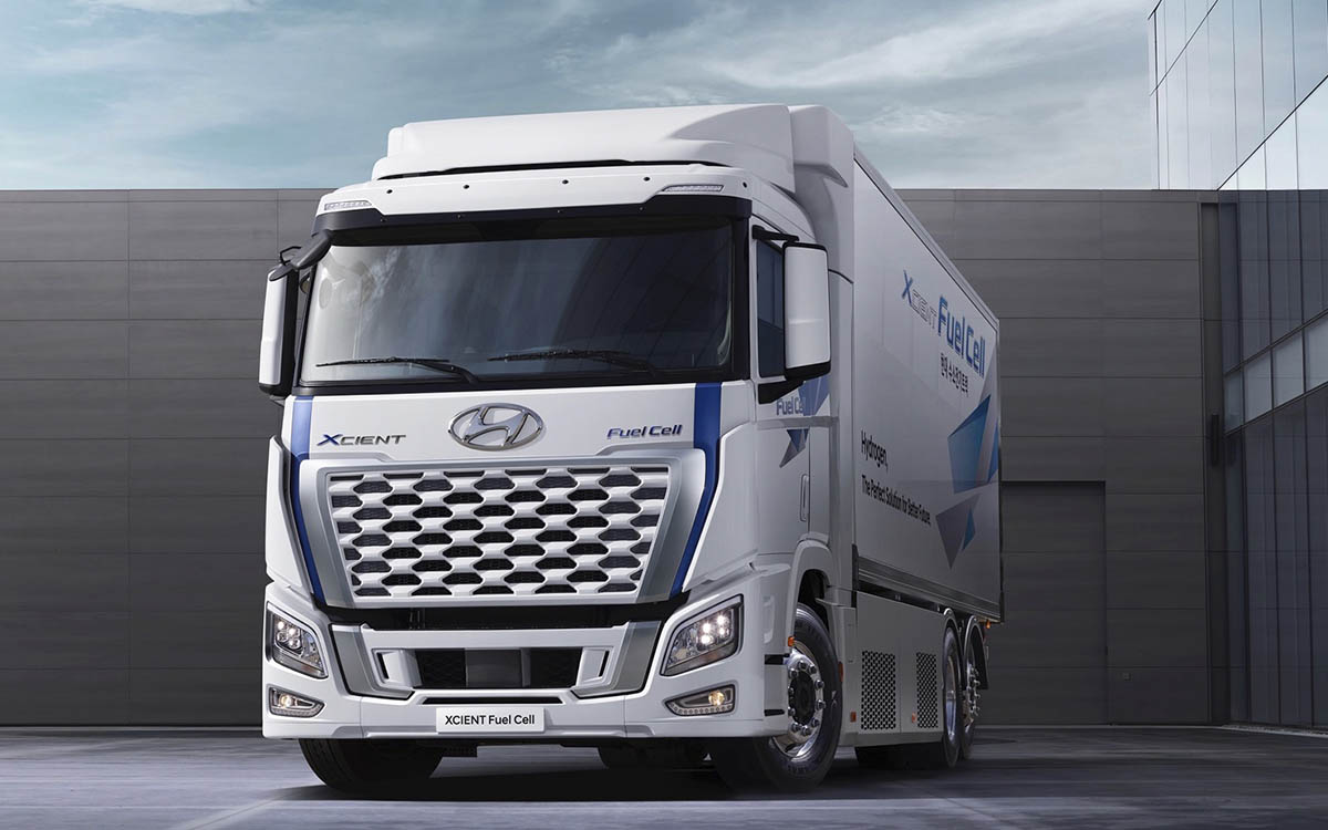 Hyundai actualiza su camión eléctrico de hidrógeno: más eficiencia y configuración 6x2 thumbnail
