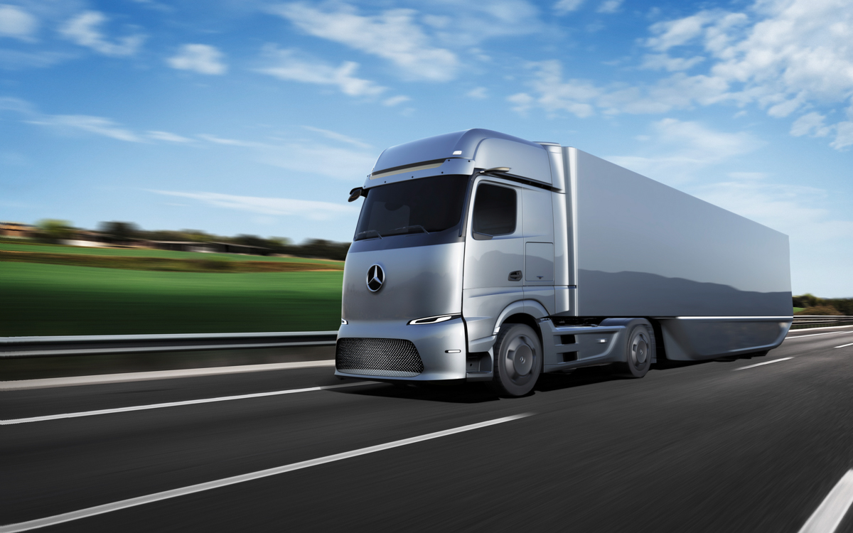 Mercedes-Benz planta las bases para la producción en serie de camiones eléctricos y de hidrógeno thumbnail