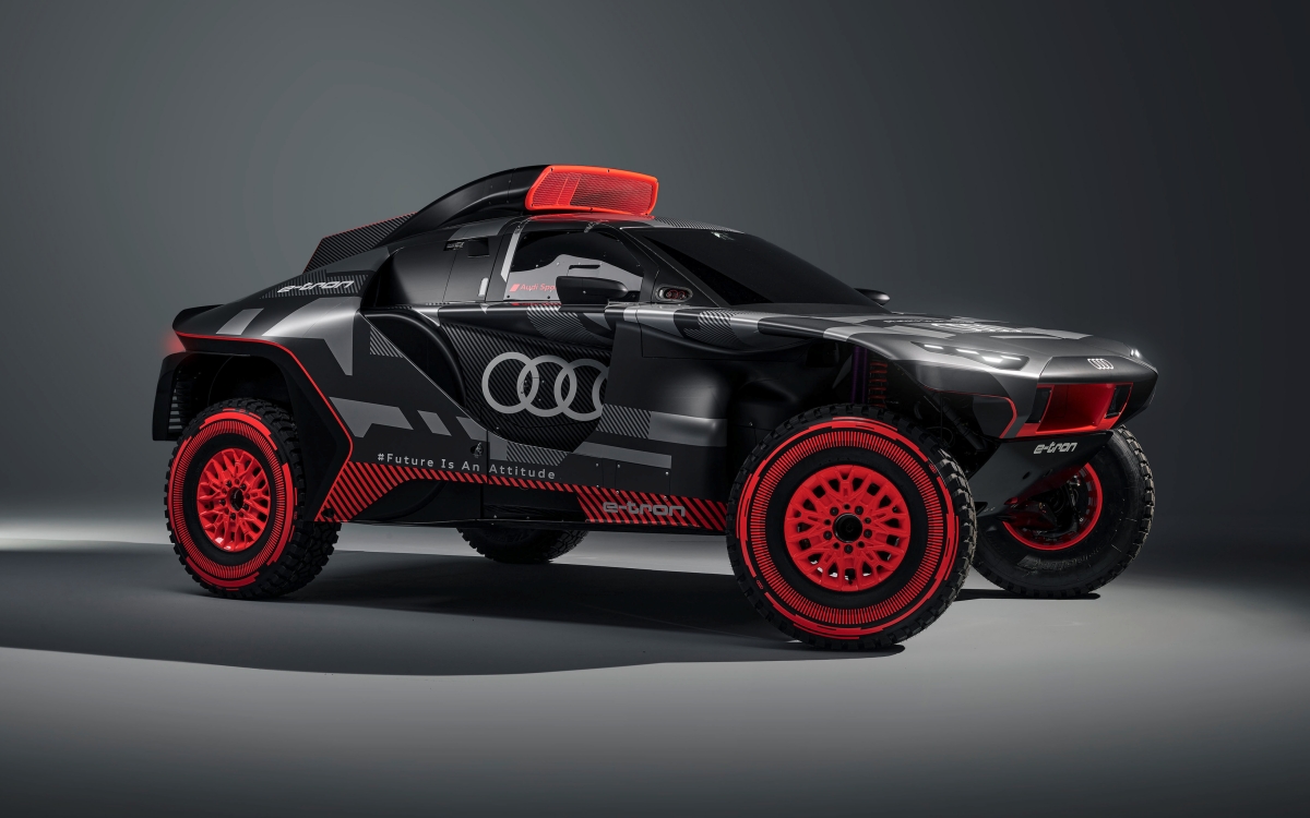 Audi RS Q e-tron: así es el nuevo coche eléctrico de Carlos Sainz para el Dakar 2022 thumbnail