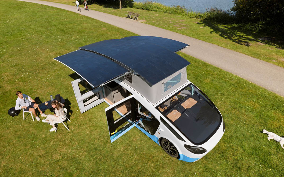 Esta autocaravana eléctrica y solar recorrerá 3.000 km en un viaje por Europa que finalizará en España thumbnail