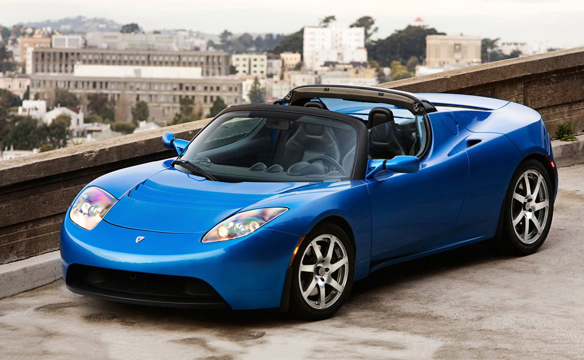 El Tesla Roaster ponía su base sobre el Lotus Elise