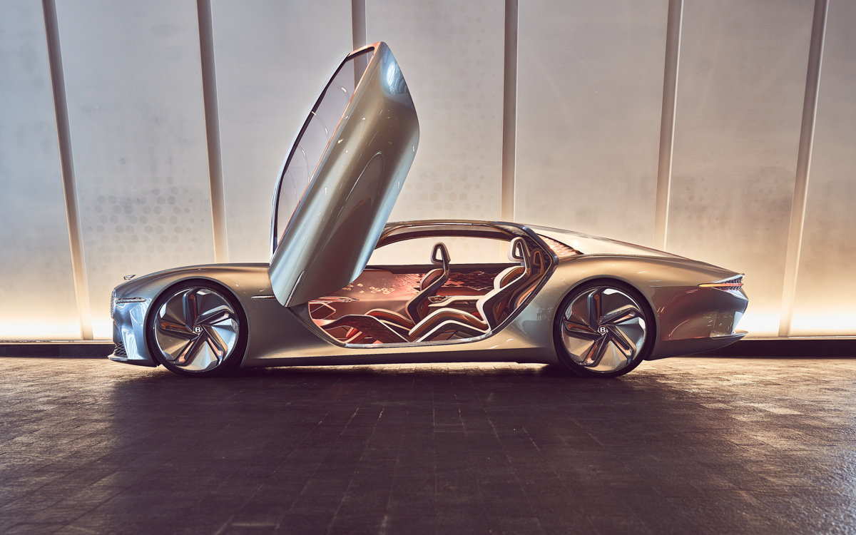 Bentley apostará por la carga inalámbrica en su primer coche eléctrico thumbnail