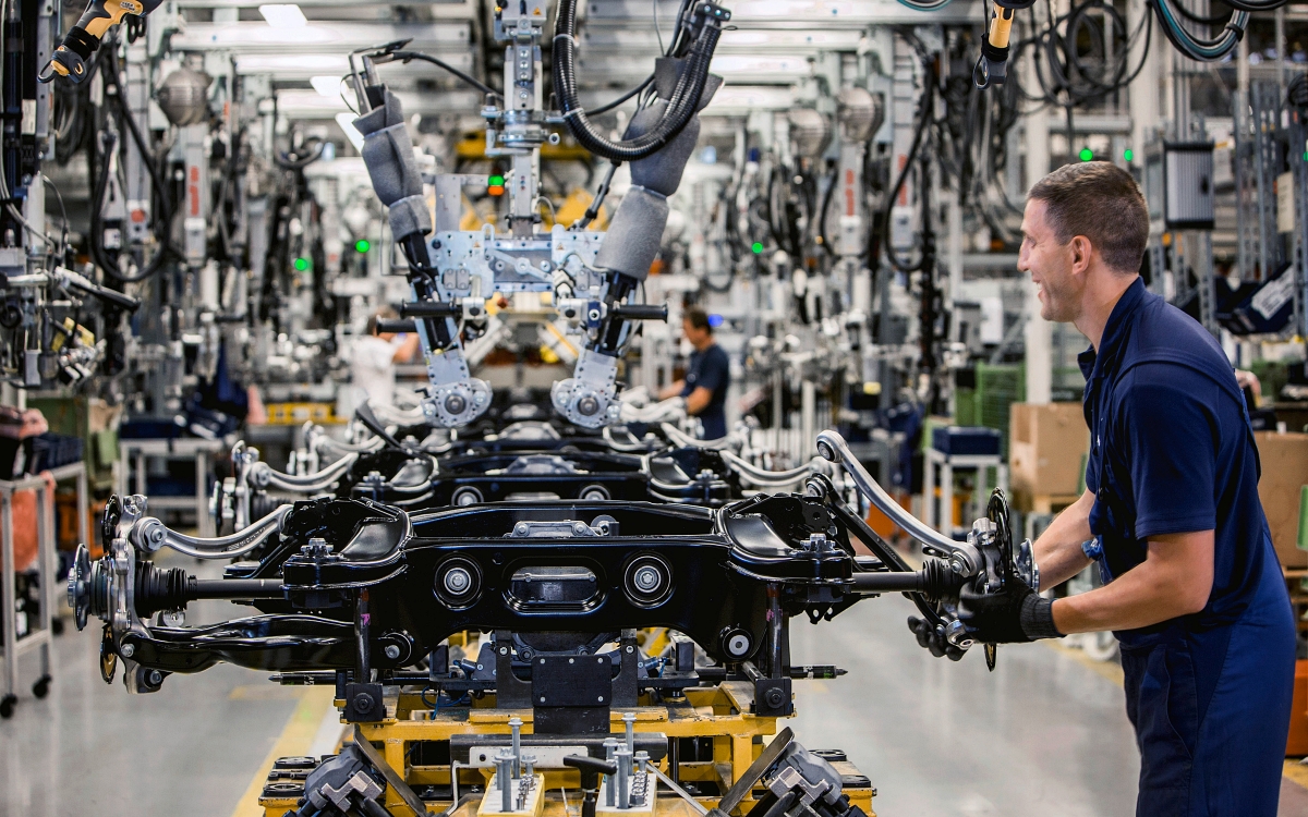 Mercedes intreccia una grande rete per produrre componenti per le sue auto elettriche – Notizie – Auto ibride ed elettriche
