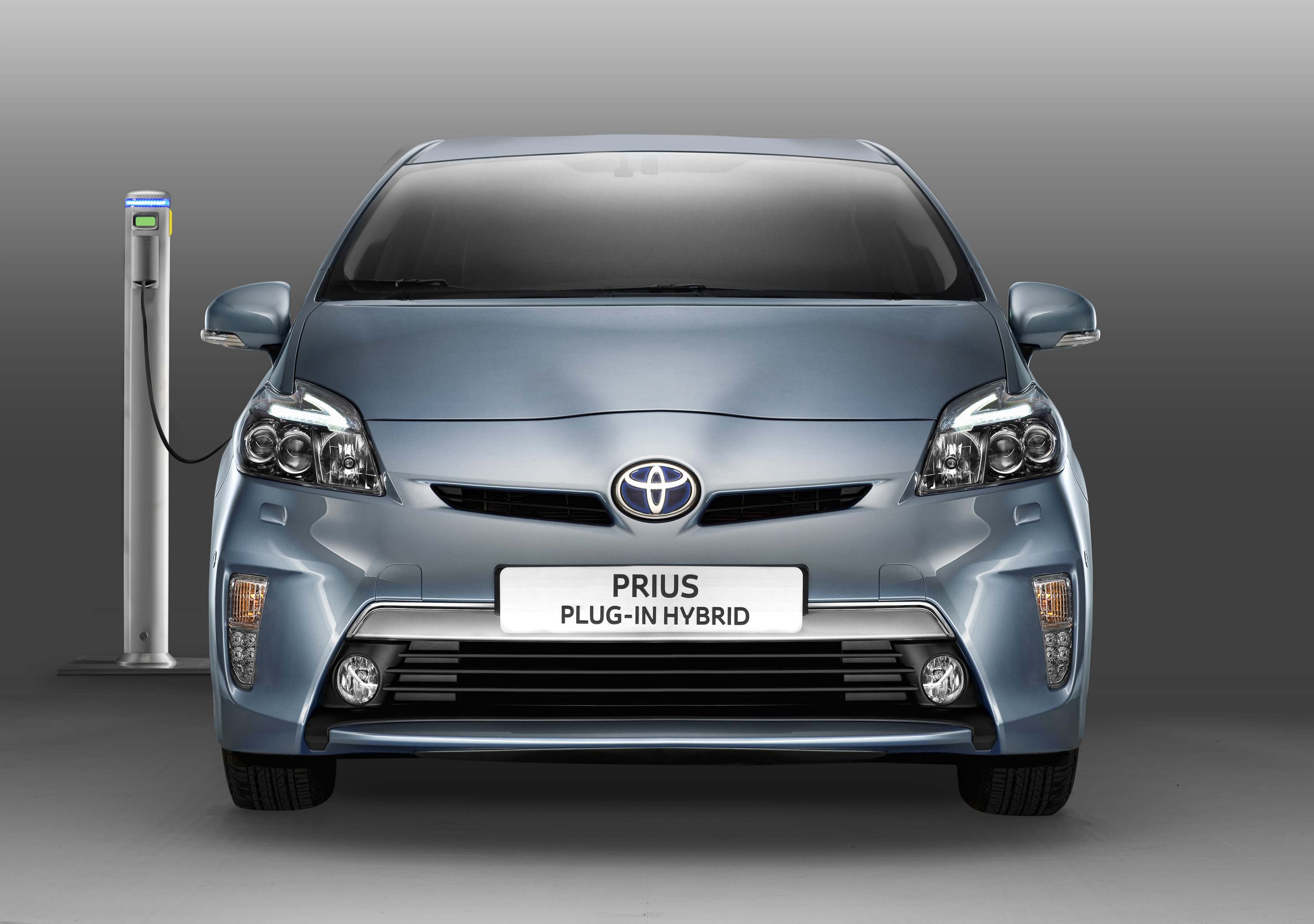 El Toyota Prius Híbrido Eléctrico Enchufable es una alternativa real a los vehículos convencionales