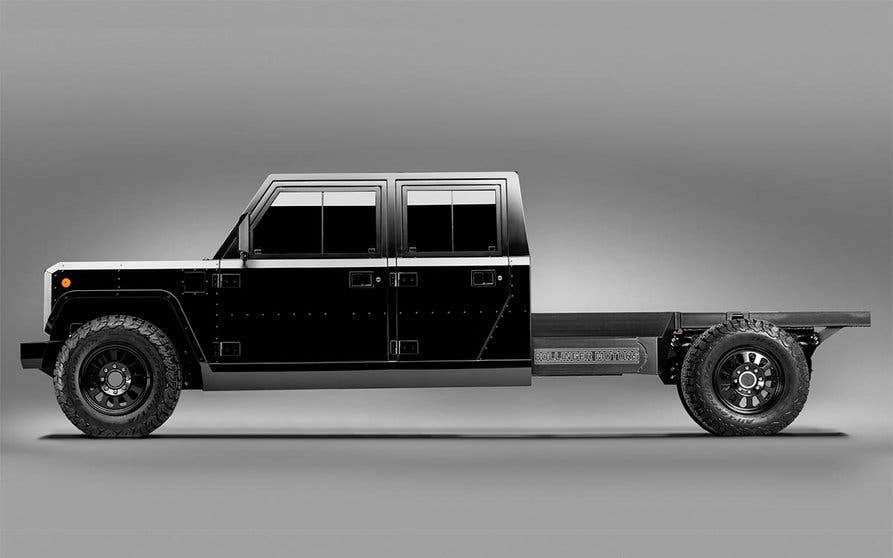  B2 Chassis Cab de cuatro puertas. 