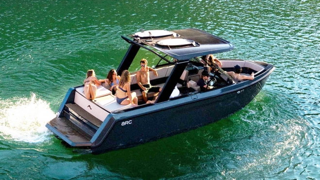 barcos electricos tesla 4 barcos electricos tesla 4