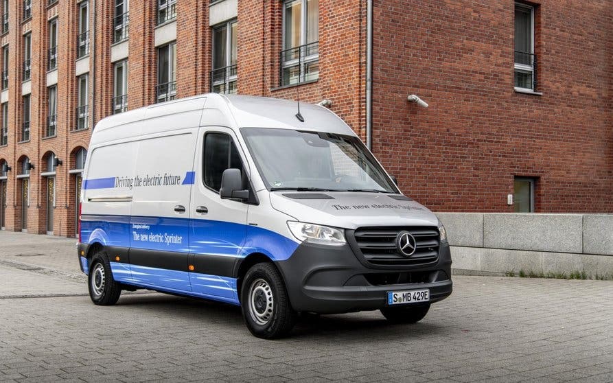  La Mercedes eSprinter eléctrica llega a España desde 53.050 euros, o por 499 €;/mes 