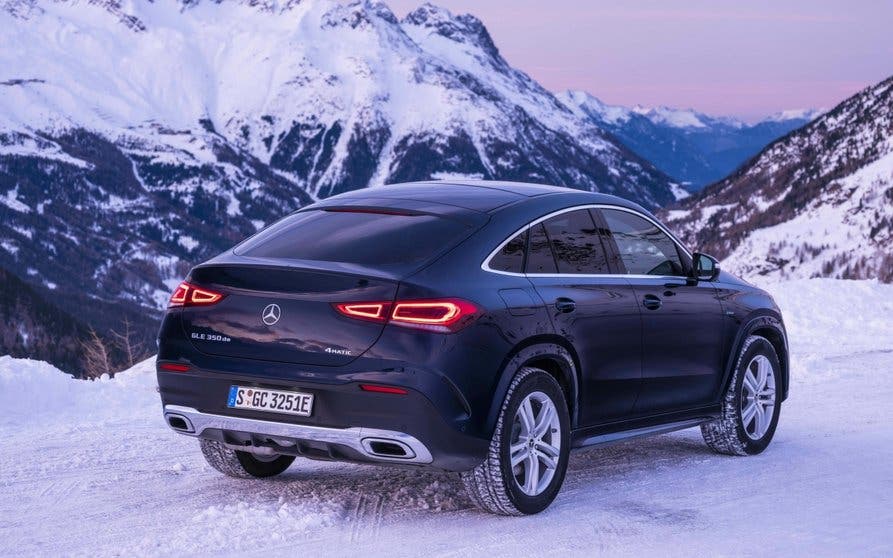  Mercedes-Benz GLE 350 de Coupé: un SUV híbrido enchufable con 100 km de autonomía eléctrica 