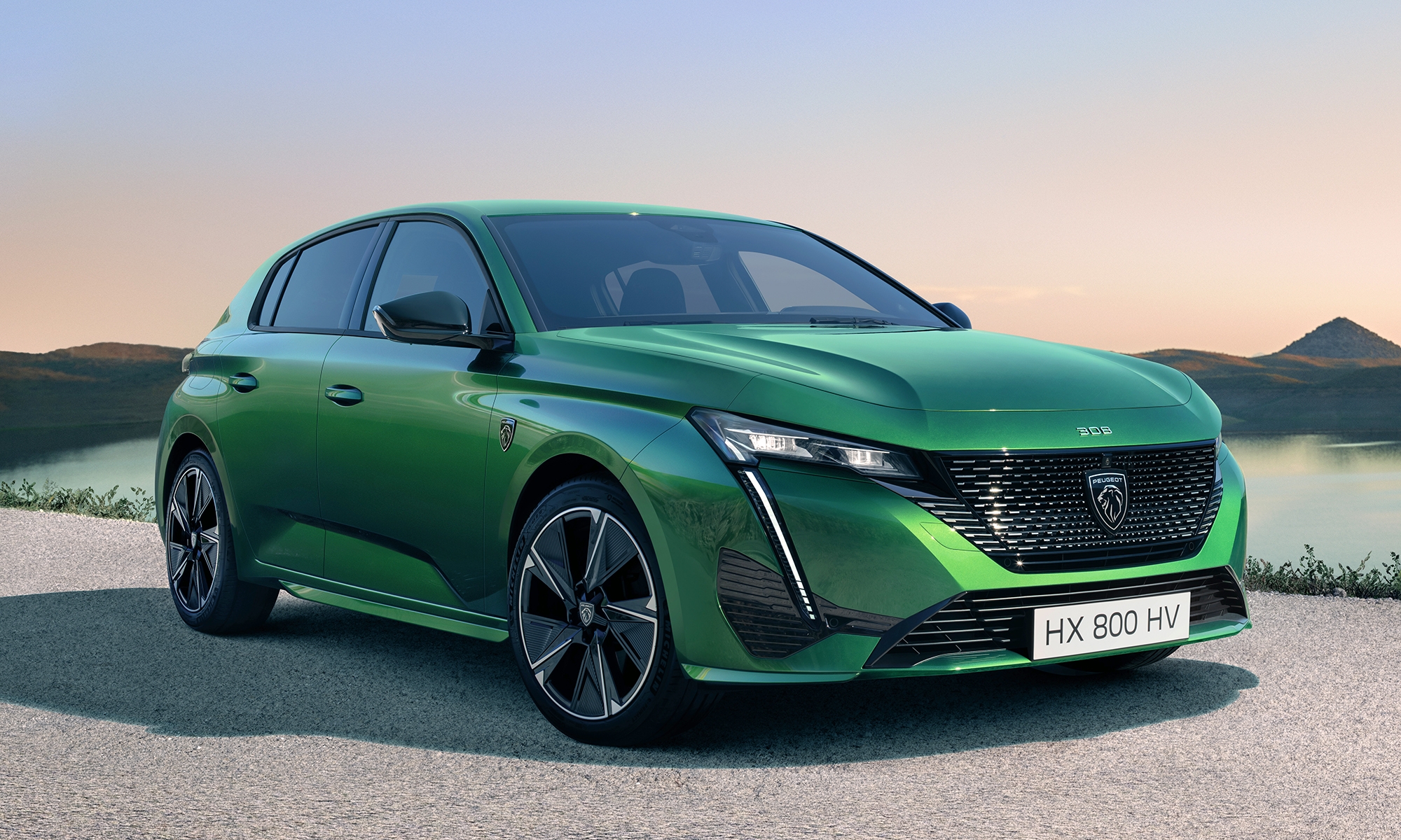 El Peugeot E-308 se presenta como el compacto perfecto para muchos clientes potenciales.