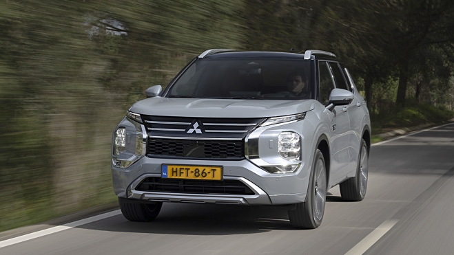 mitsubishi outlander phev 6 mitsubishi outlander phev 6