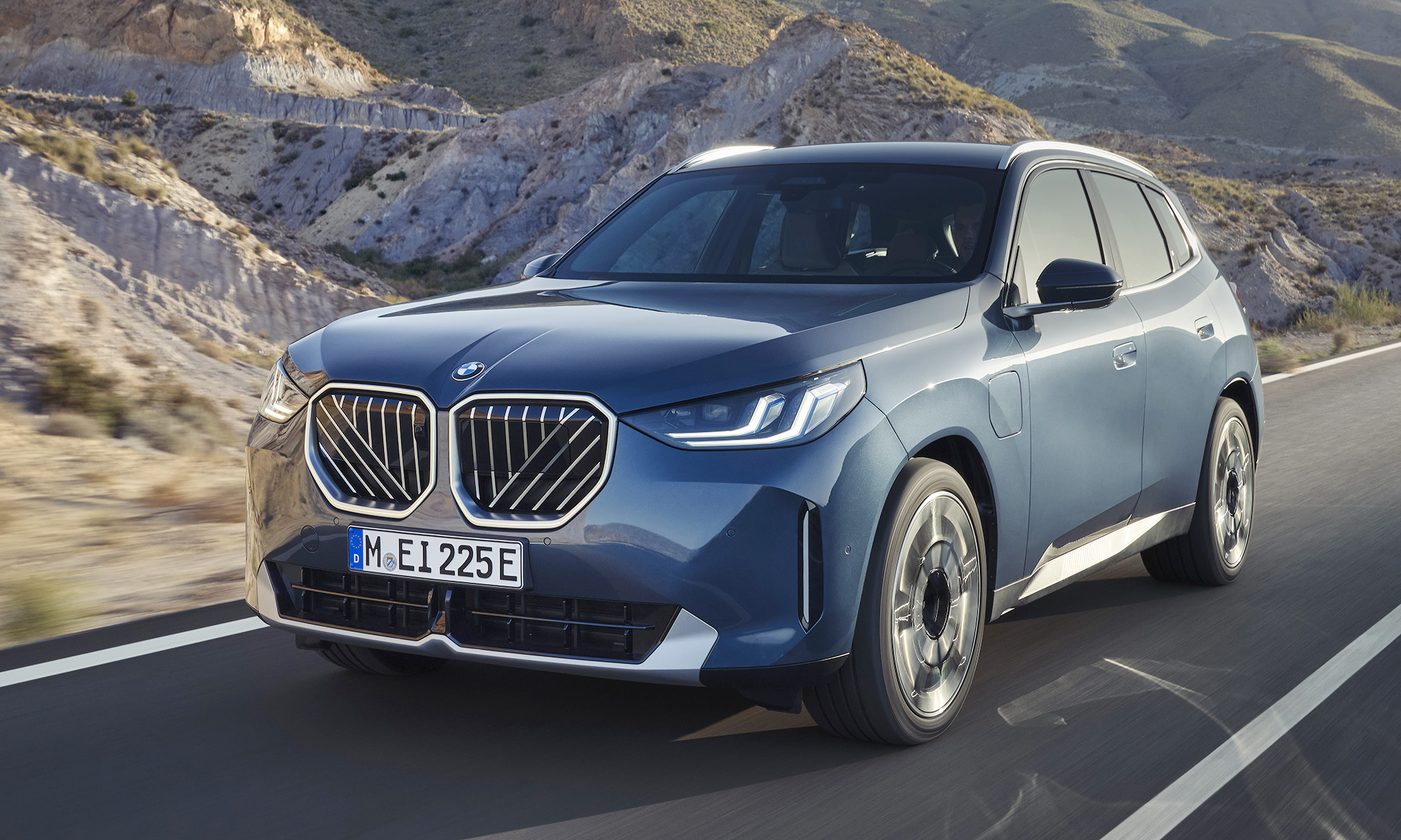 El BMW X3 30e xDrive ya se encuentra disponible en España.
