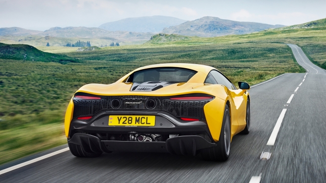 McLaren Artura 6 McLaren Artura 6