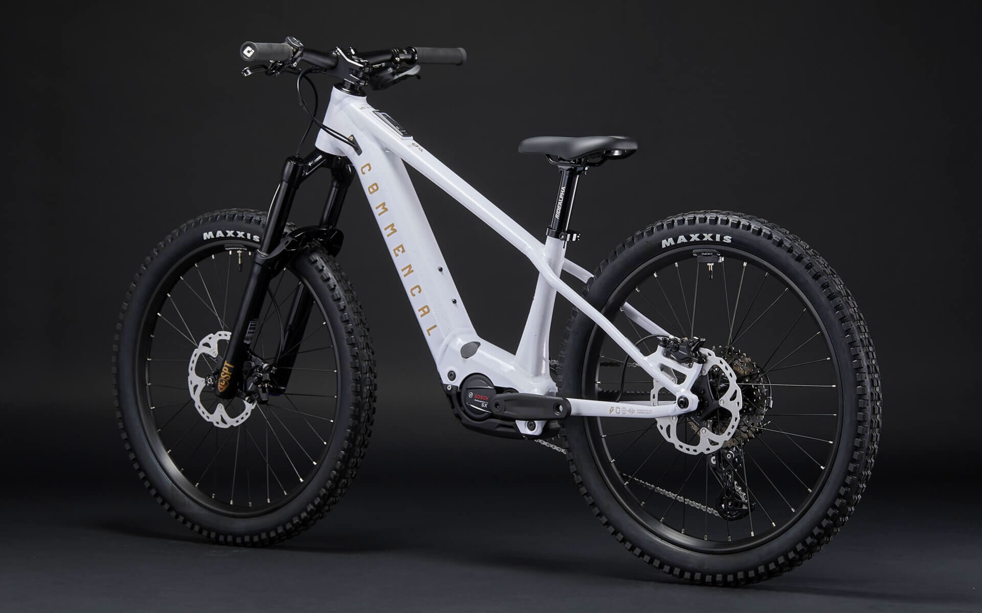 Nada tiene que envidiar a las bicicletas eléctricas de los mayores. Nada tiene que envidiar a las bicicletas eléctricas de los mayores.