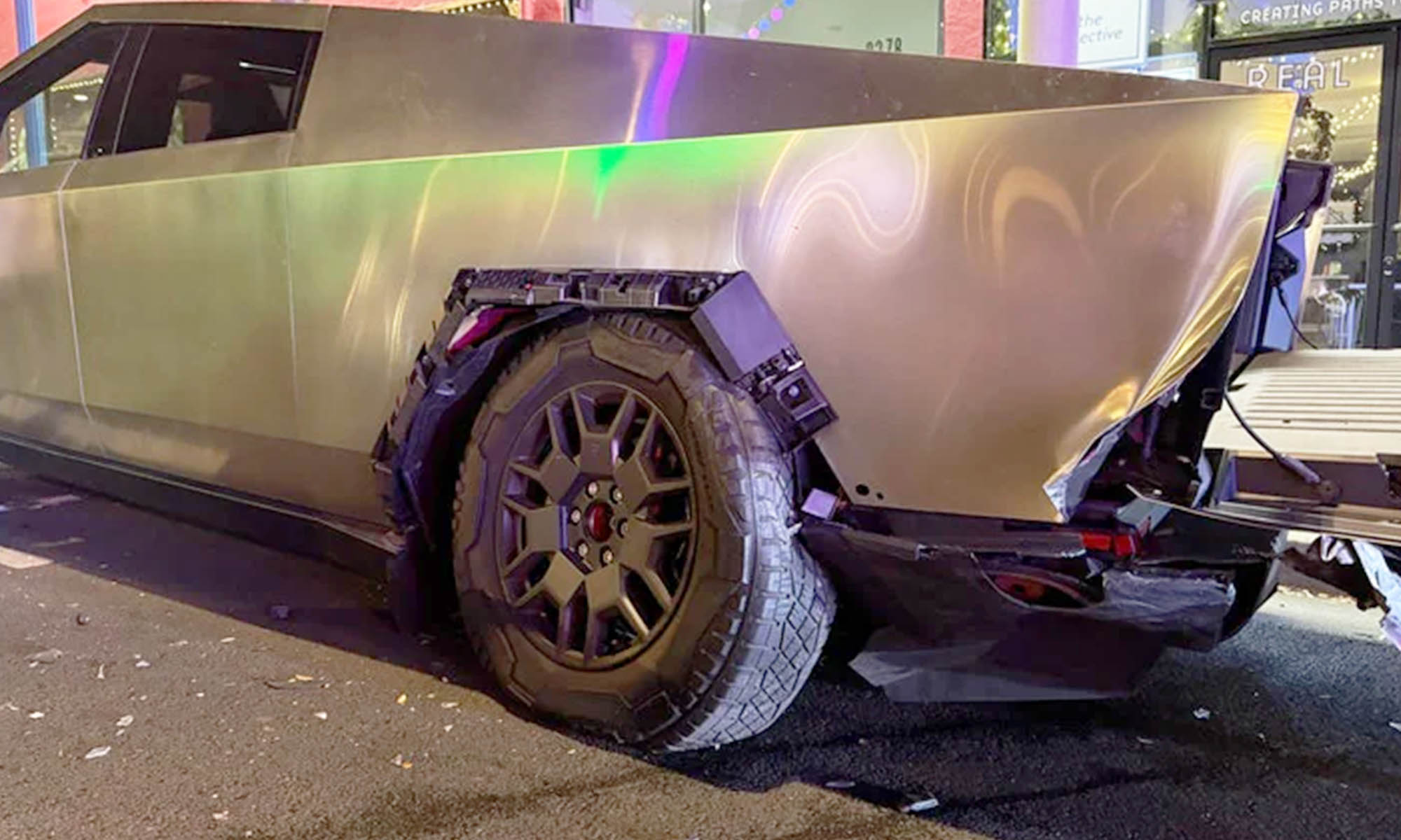 accidente tesla cybertruck pick up electrica 2 accidente tesla cybertruck pick up electrica 2