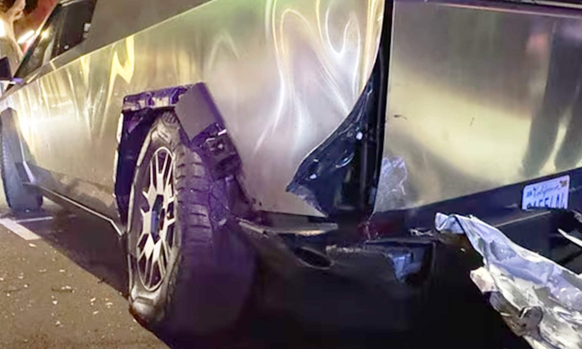 accidente tesla cybertruck pick up electrica 1