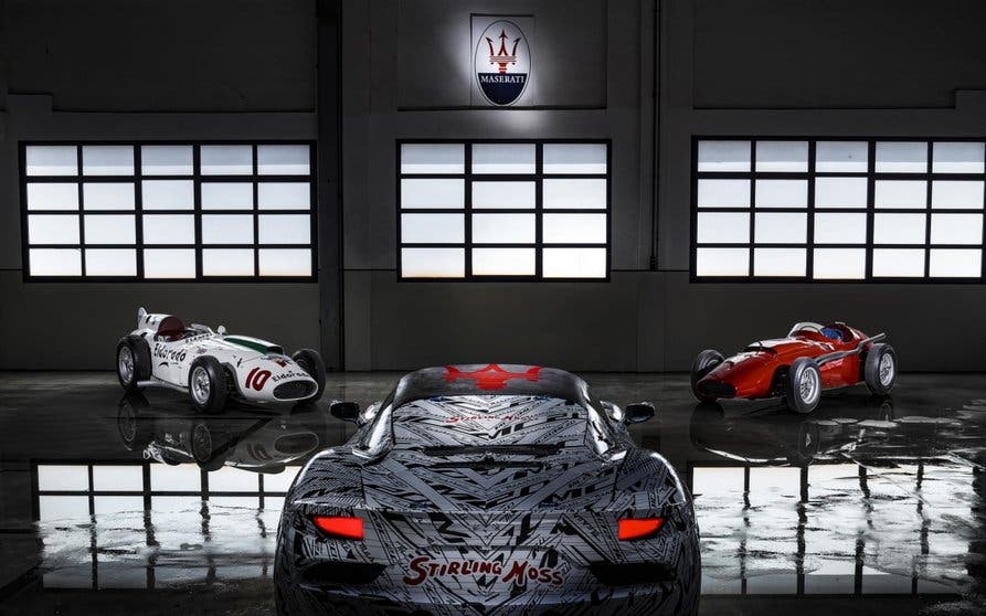  Maserati rinde homenaje a Stirling Moss con un prototipo del MC20, su próximo deportivo 