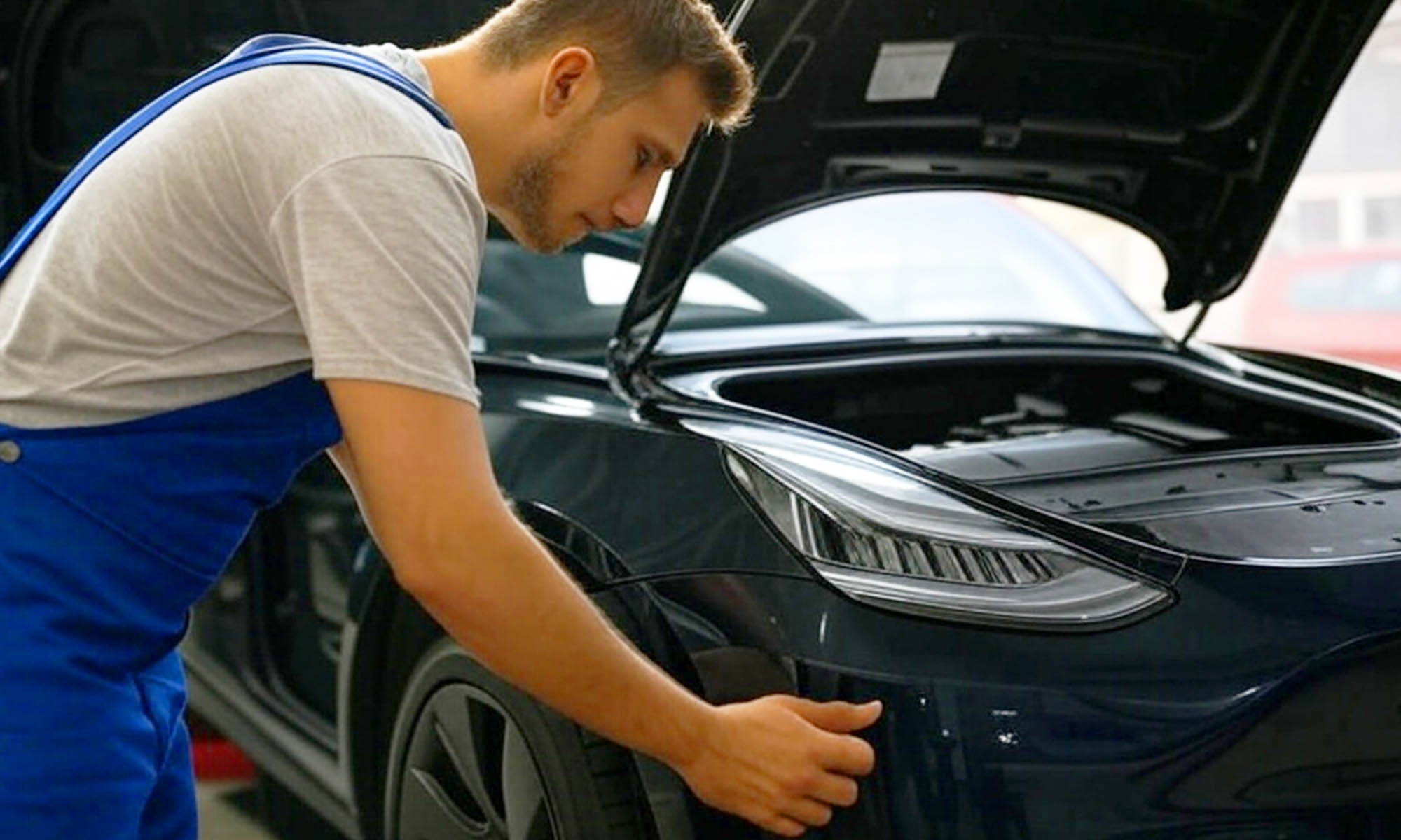 mecanico experto comprar coche electrico 4