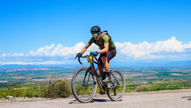 A pesar del bonito día, el fuerte viento fue el mayor enemigo durante la carrera. A pesar del bonito día, el fuerte viento fue el mayor enemigo durante la carrera.