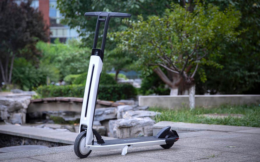  Segway Ninebot Air T15. 