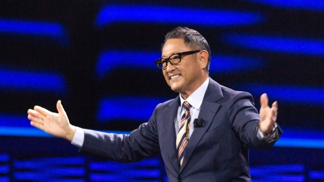 De lograr cerrar esta operación millonaria, Akio Toyoda pasaría a la historia de Toyota como el presidente que integró los dos negocios de la familia Toyoda. De lograr cerrar esta operación millonaria, Akio Toyoda pasaría a la historia de Toyota como el presidente que integró los dos negocios de la familia Toyoda.