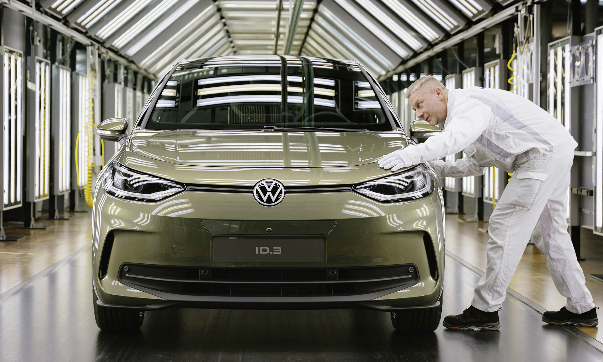 El Volkswagen ID.3 se encamina hacia su renovación estética en 2026.