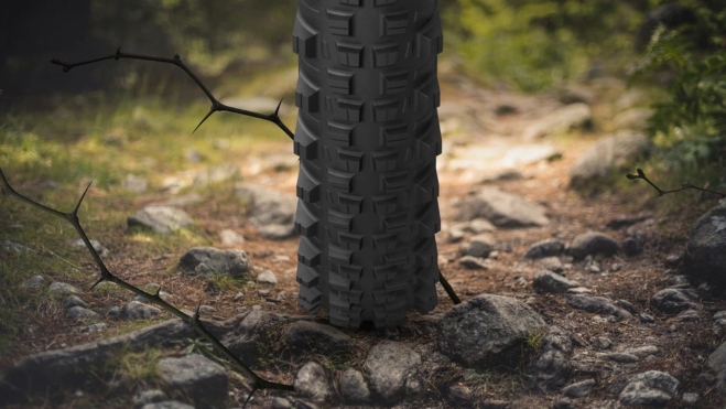 Unos neumáticos tubeless aportan un gran comportamiento ante los pinchazos. Unos neumáticos tubeless aportan un gran comportamiento ante los pinchazos.