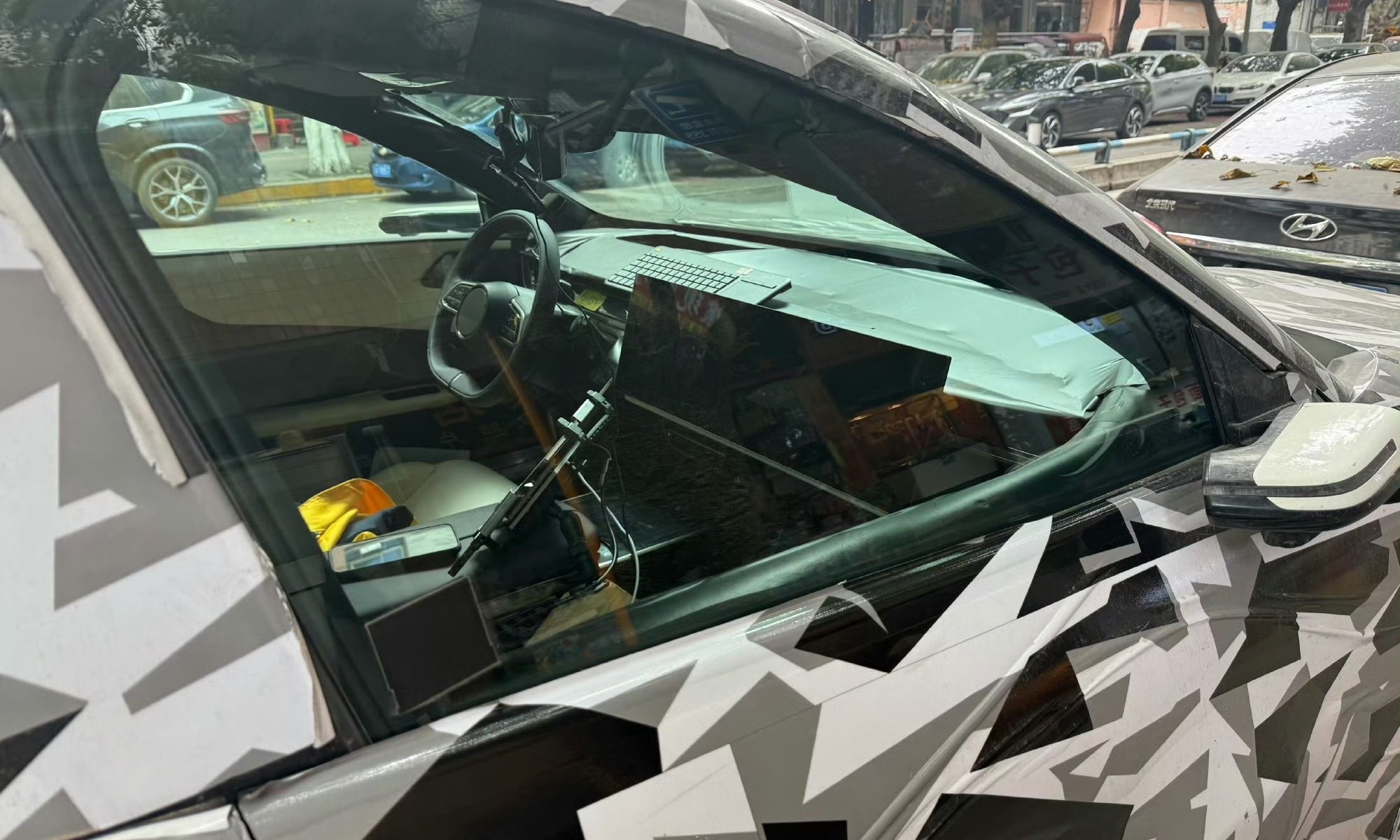 Las primeras fotos espía demuestran que Mazda cumplirá con lo prometido. 