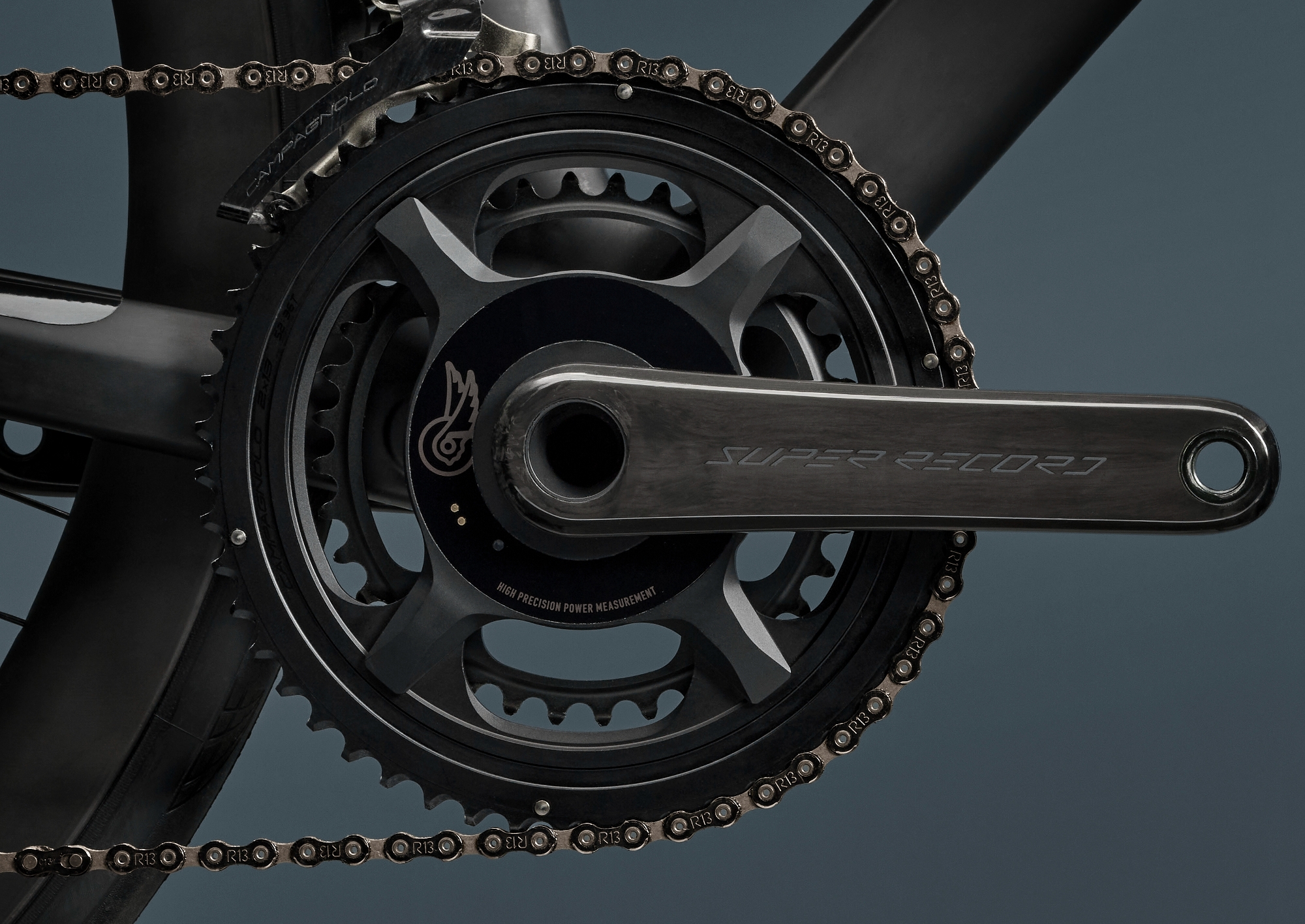Hay disponible, como opción, medidor de potencia (Power Meter). Hay disponible, como opción, medidor de potencia (Power Meter).
