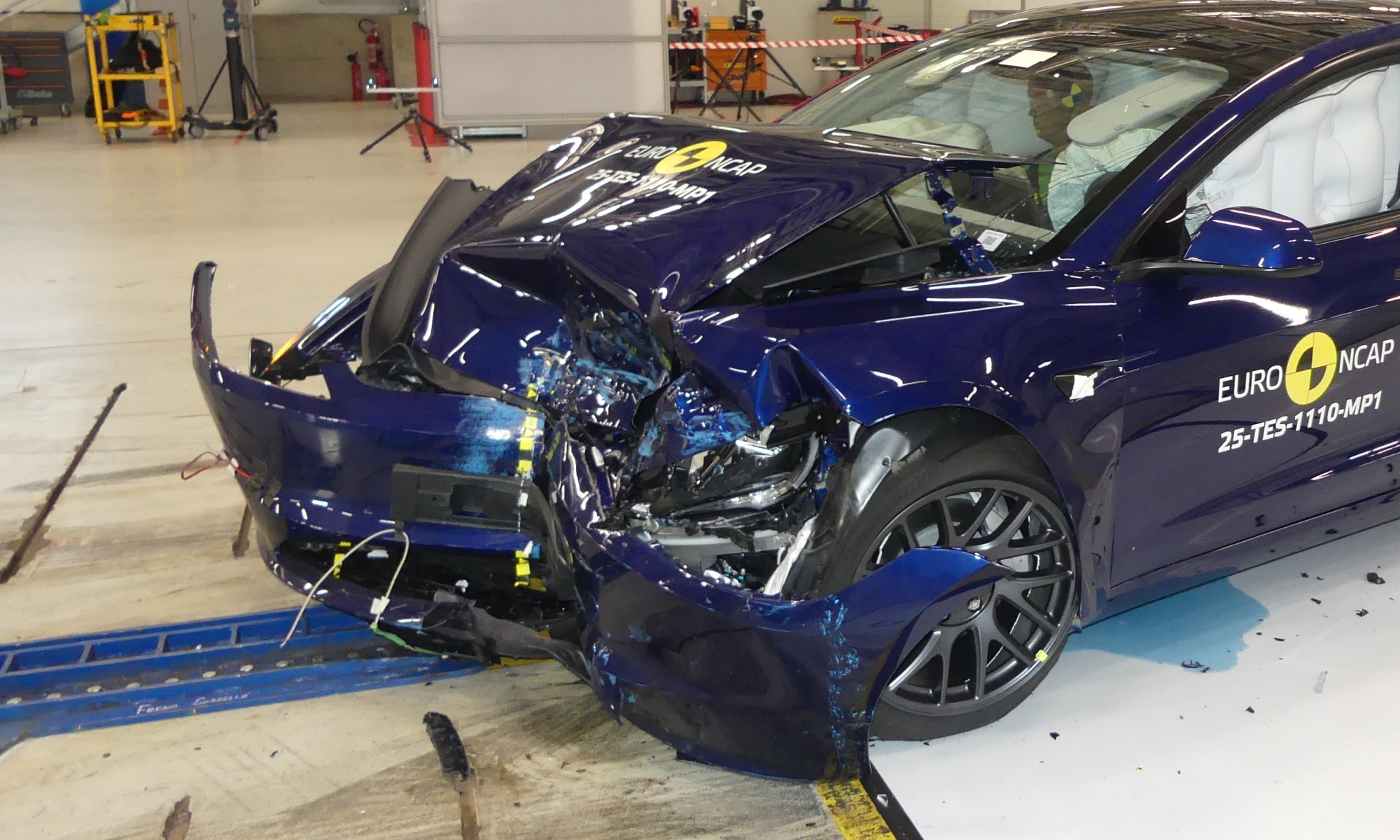 Las pruebas Euro NCAP sitúan al Model 3 como el coche más seguro en lo que llevamos de año.