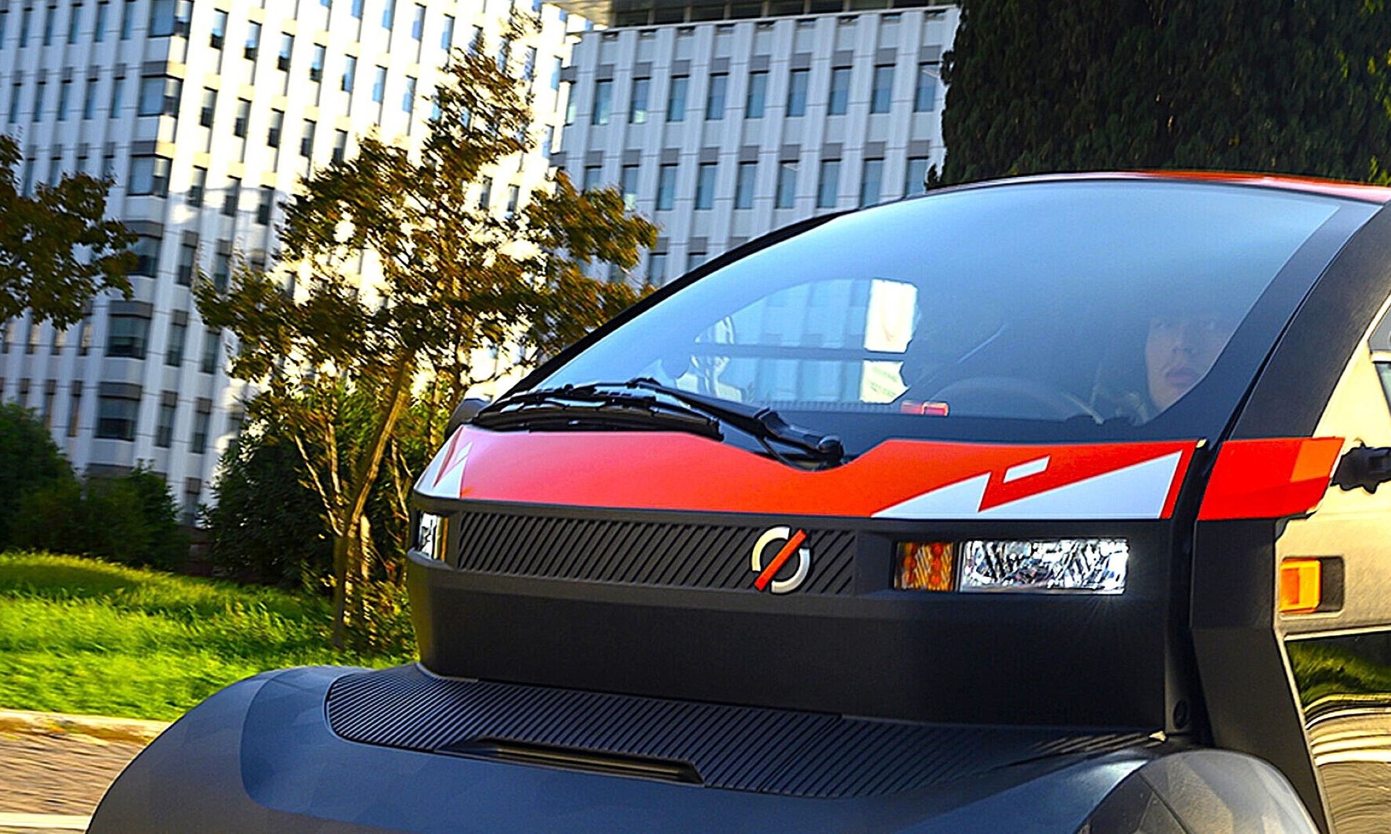 El sustituto del Renault Twizy ya está a la venta. Y lo puedes conseguir desde sólo 1 euro al día.