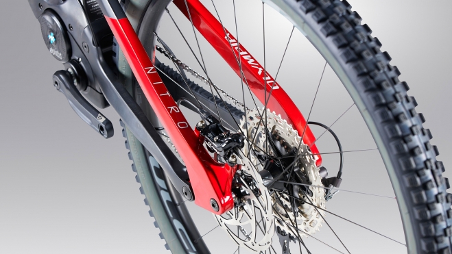 El triángulo trasero tiene un diseño impactante.