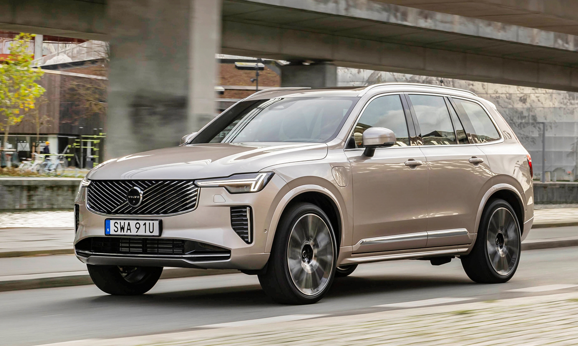 Volvo renueva el SUV híbrido enchufable más elitista.
