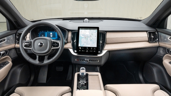 VOLVO XC90 PHEV 4 VOLVO XC90 PHEV 4