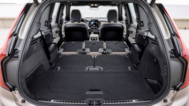 VOLVO XC90 PHEV 5 VOLVO XC90 PHEV 5