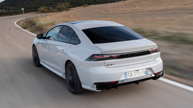 Peugeot 508 PHEV Trasera