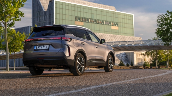 Ebro s700 PHEV Trasera Ebro s700 PHEV Trasera